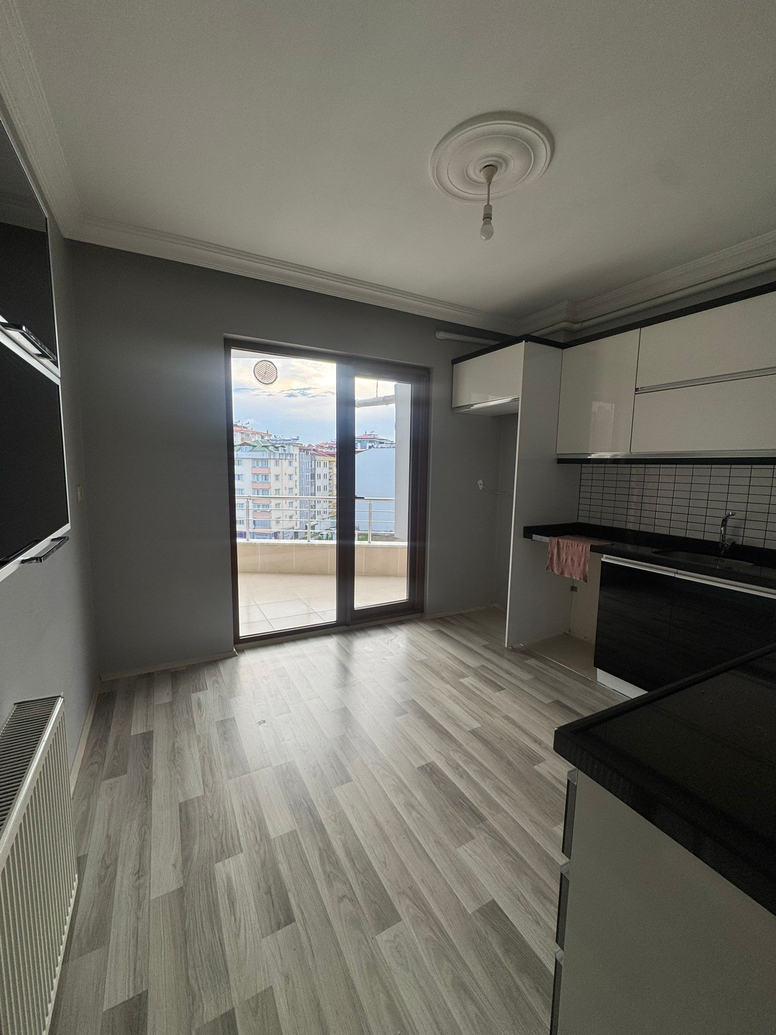 MABEL'DEN MERKEZİ KONUMDA GENİŞ FIRSAT 3+1 DOĞALGAZLI DAİRE